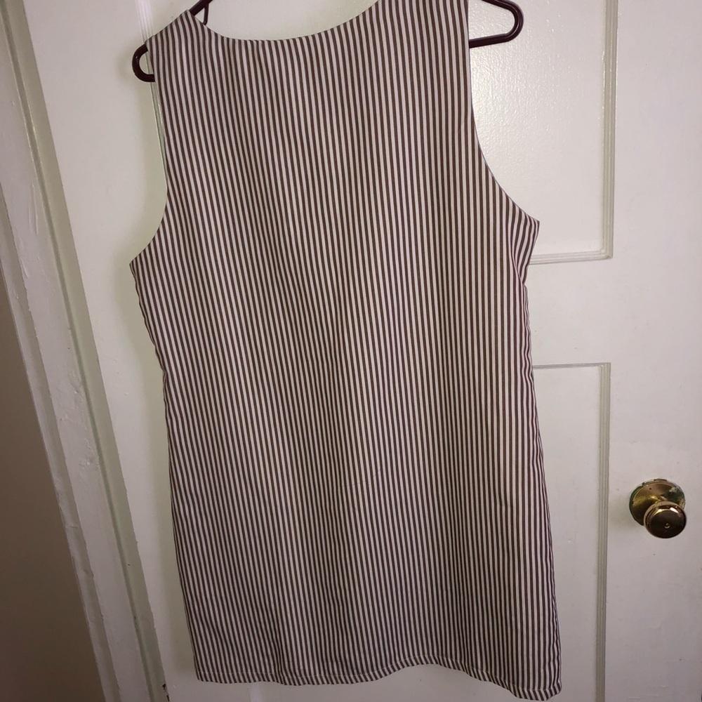 Striped brown and white Sleeveless dress- big pockets- buttons to make bigger - Picture 4 of 6
